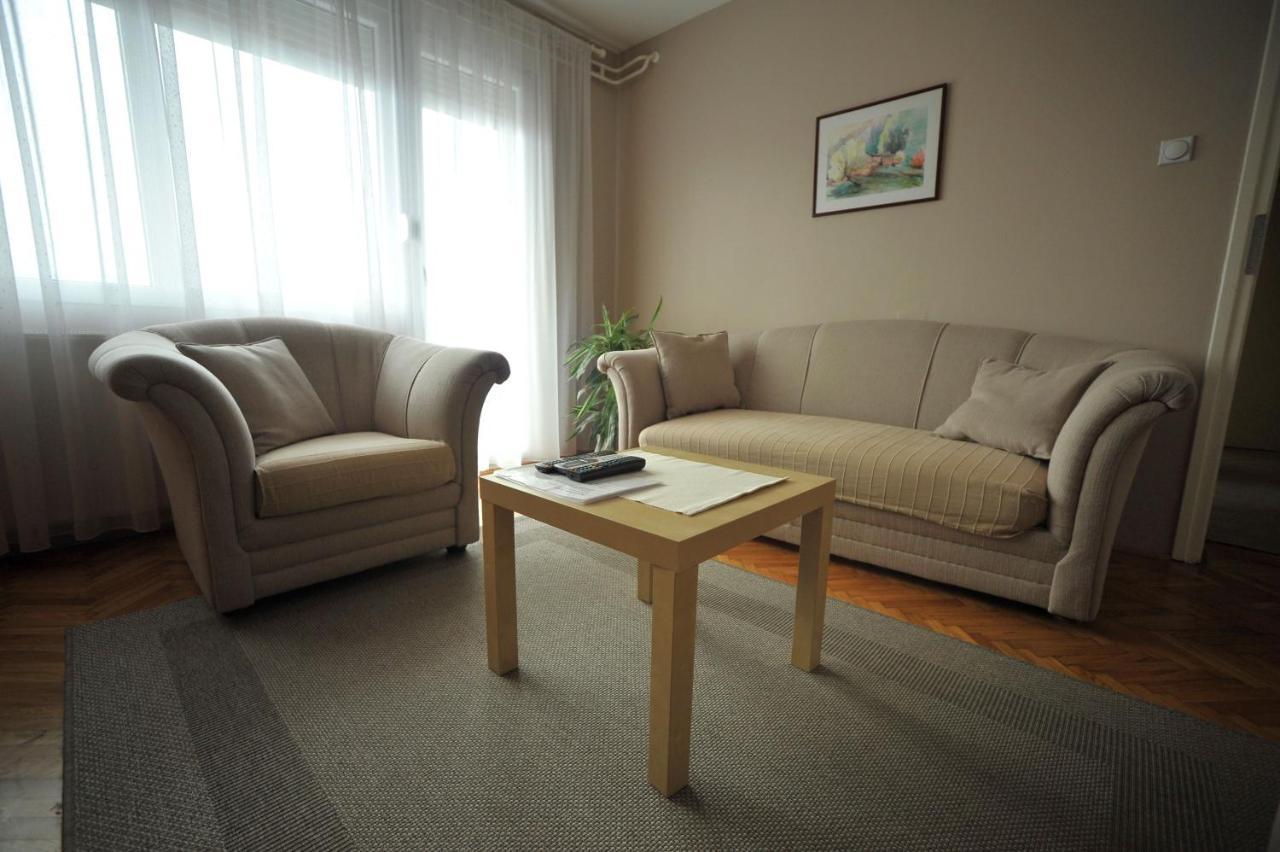Apartman Rada 피로트 외부 사진