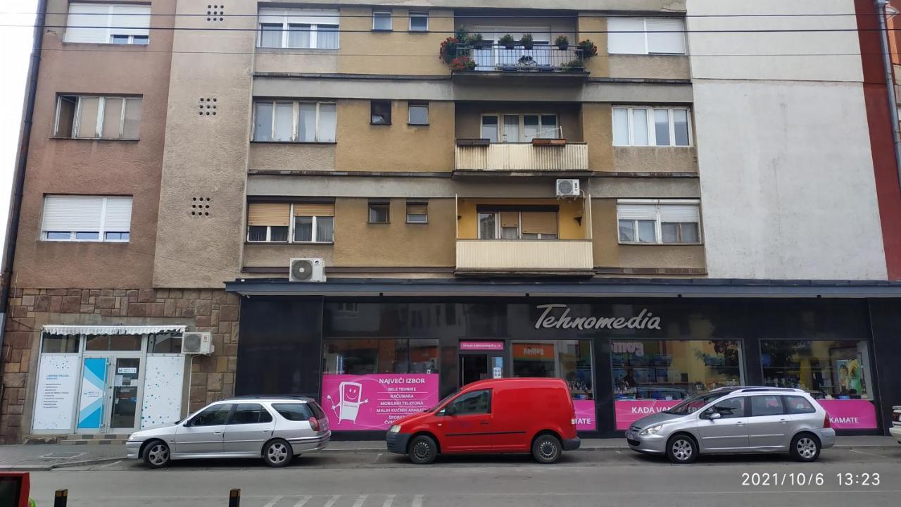 Apartman Rada 피로트 외부 사진