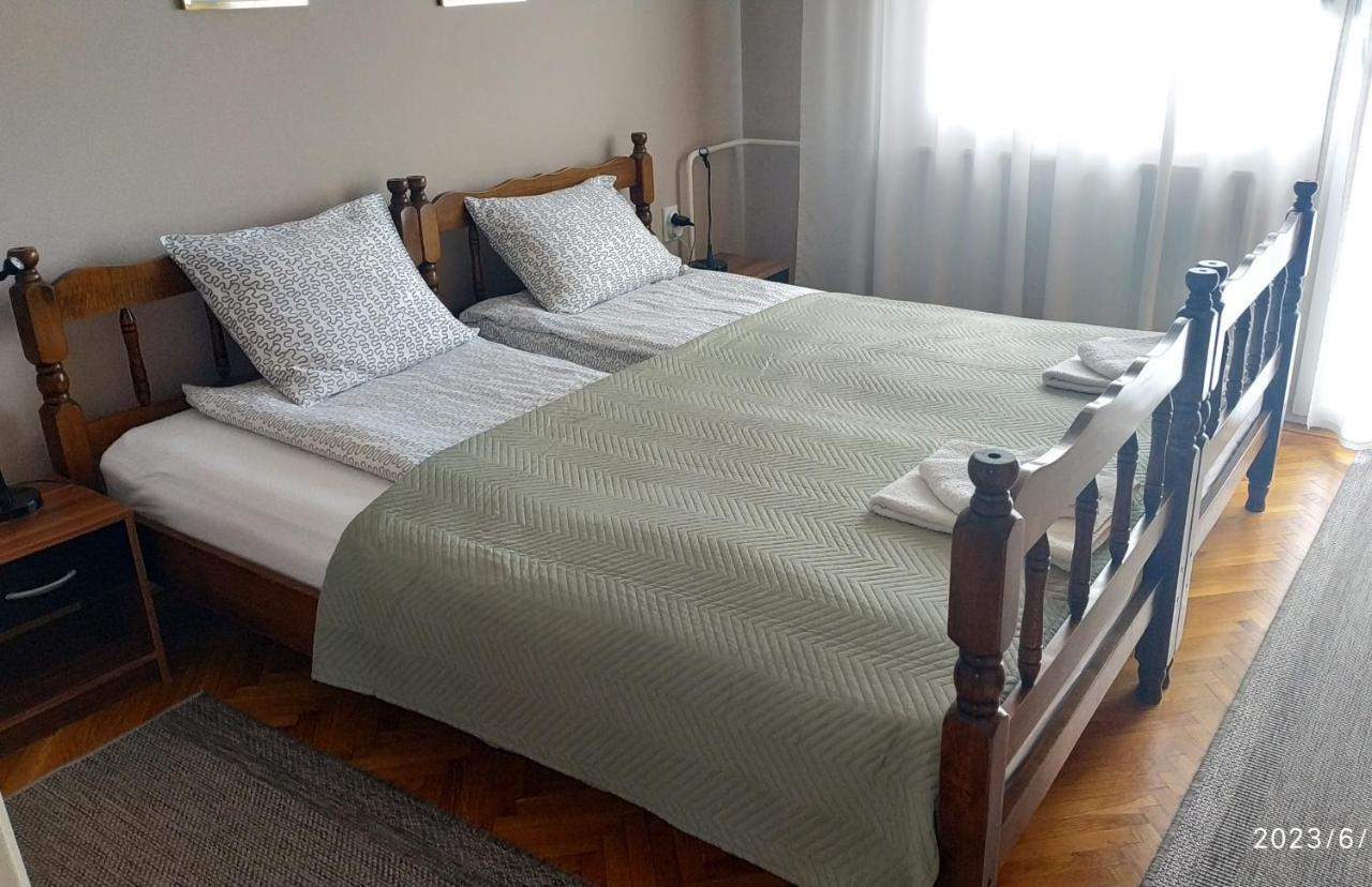 Apartman Rada 피로트 외부 사진