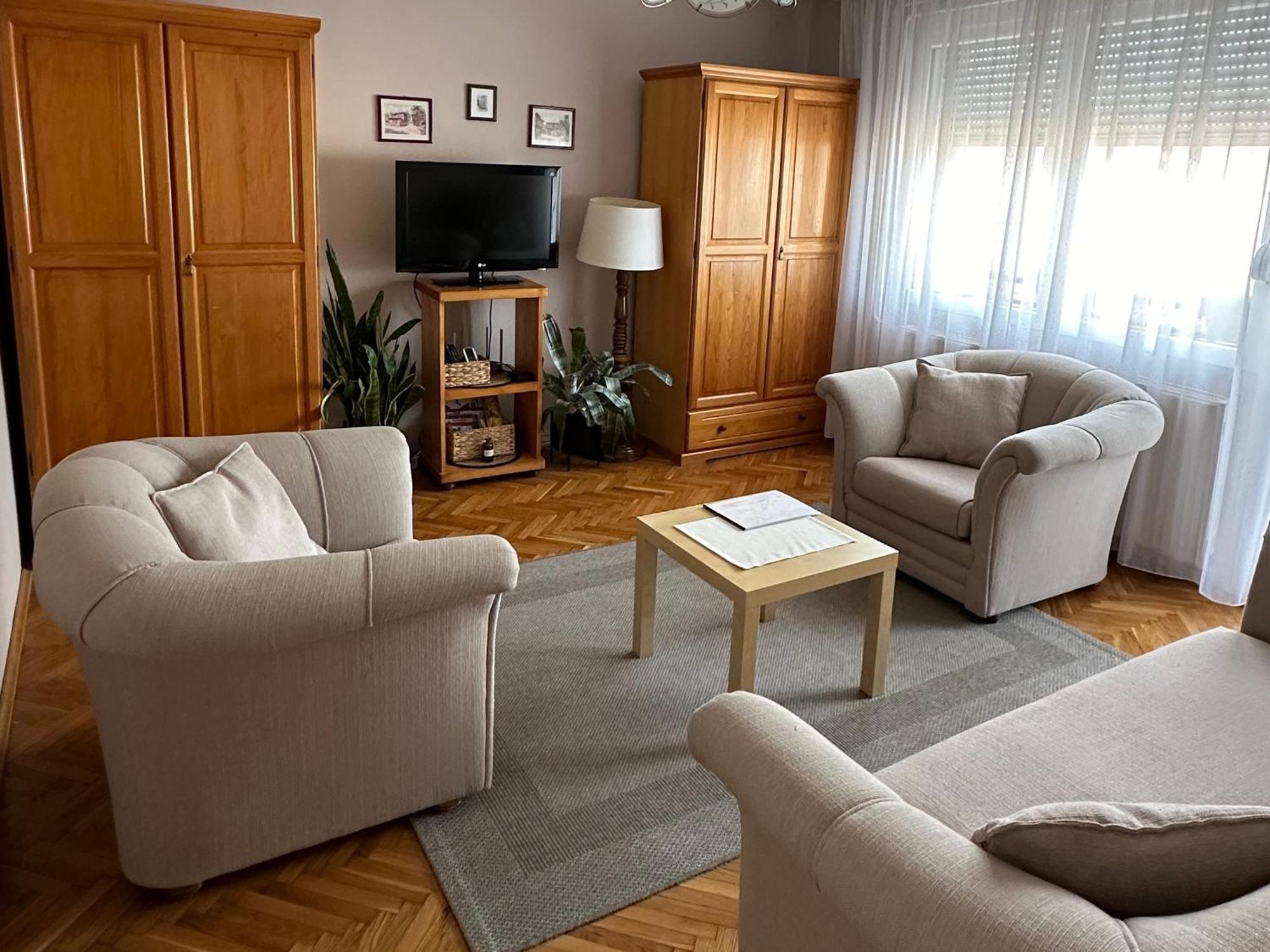 Apartman Rada 피로트 외부 사진