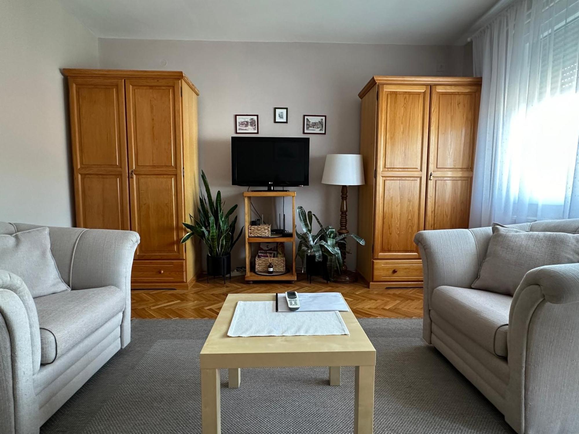 Apartman Rada 피로트 외부 사진